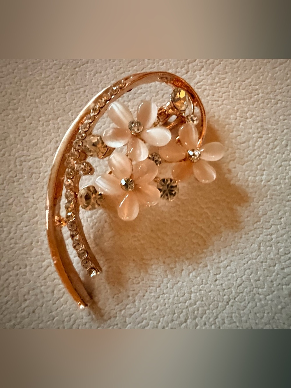 Elegant Floral Crystal Brooch - Pink Blossom